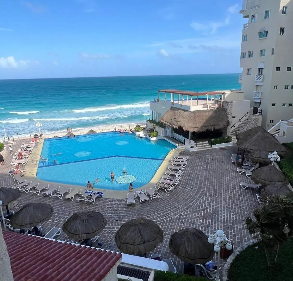 “Magic Sunrise At Cancun” Appart hôtel